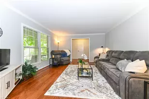 4801 Sweetbriar Rd, Greensboro, NC 27455 - Photo 5