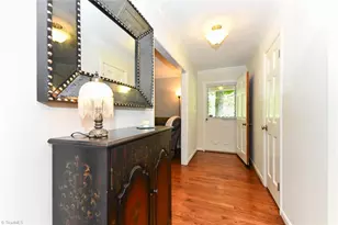 4801 Sweetbriar Rd, Greensboro, NC 27455 - Photo 3