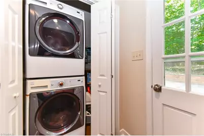 4801 Sweetbriar Road, Greensboro, NC 27455 - Photo 25