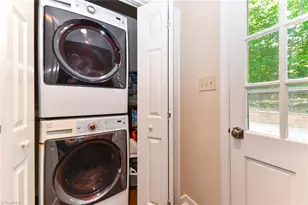 4801 Sweetbriar Rd, Greensboro, NC 27455 - Photo 25