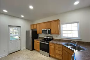5810 Brakenwood Ln, Pfafftown, NC 27040 - Photo 3