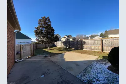 5810 Brakenwood Lane, Pfafftown, NC 27040 - Photo 19