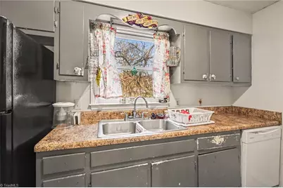 209 7th Street, Burlington, NC 27215 - Photo 11