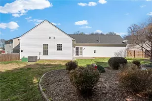 460 Overbrook Meadow Ct, Kernersville, NC 27284 - Photo 25