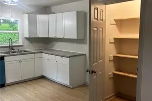 3634 Bates Dr, Winston-Salem, NC 27105 - Photo 7