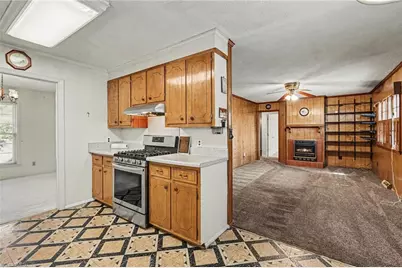 644 Greenwood Drive, Burlington, NC 27217 - Photo 9