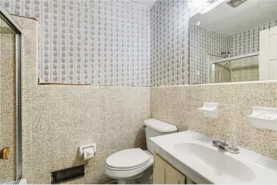 644 Greenwood Drive, Burlington, NC 27217 - Photo 17