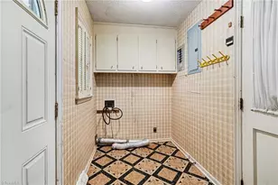 644 Greenwood Dr, Burlington, NC 27217 - Photo 11