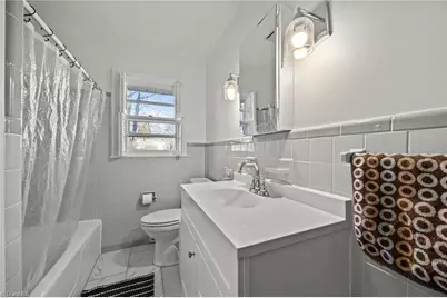 1409 Greenwood Terrace, Burlington, NC 27215 - Photo 15