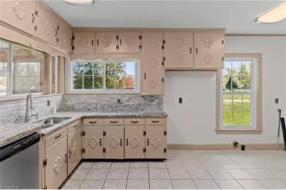 613 Nc Highway 67, Boonville, NC 27011 - Photo 21