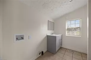 349 W Harden St, Burlington, NC 27215 - Photo 19