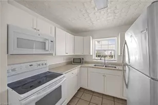 349 W Harden St, Burlington, NC 27215 - Photo 9