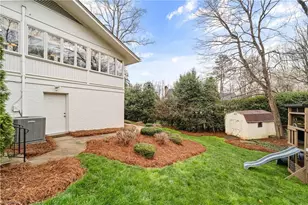 1065 Englewood Dr, Winston-Salem, NC 27106 - Photo 45