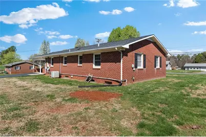 612 Main Street, Boonville, NC 27011 - Photo 27