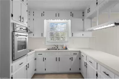 612 Main Street, Boonville, NC 27011 - Photo 13