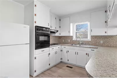 610 Nc Highway 67, Boonville, NC 27011 - Photo 11