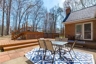 303 Holyoke Rd, Greensboro, NC 27406 - Photo 39