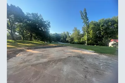 208 Aberdeen Drive, Lexington, NC 27292 - Photo 13