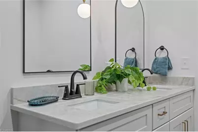 148 N State Street, Haw River, NC 27258 - Photo 21