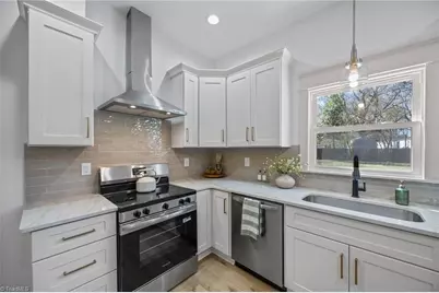 148 N State Street, Haw River, NC 27258 - Photo 11