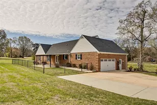 4701 Liberty Rd, Greensboro, NC 27406 - Photo 9