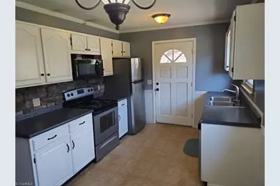 113 Merrydale Court, King, NC 27021 - Photo 9