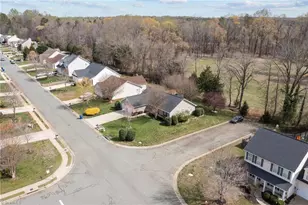 517 Walnut Crossing Dr, Whitsett, NC 27377 - Photo 37