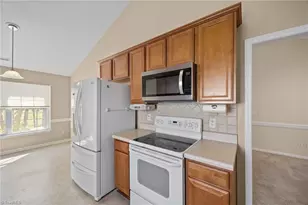 517 Walnut Crossing Dr, Whitsett, NC 27377 - Photo 13