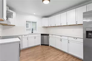 405 N 4th St, Mebane, NC 27302 - Photo 11