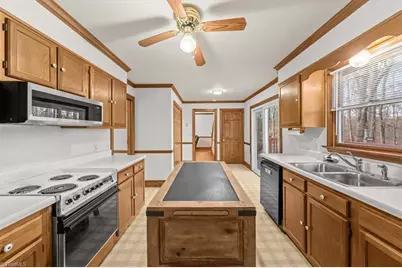 1746 Taylors Creek Drive, Asheboro, NC 27205 - Photo 7