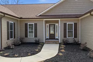 311 Marigold Ln, Lexington, NC 27292 - Photo 5