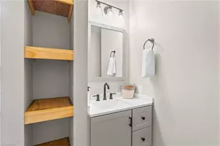 955 W Holt St, Mebane, NC 27302 - Photo 29