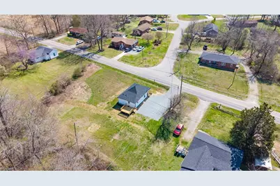 955 W Holt Street, Mebane, NC 27302 - Photo 15