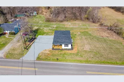 955 W Holt Street, Mebane, NC 27302 - Photo 17