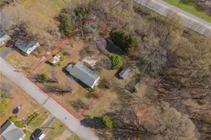 236 Jackson St, Eden, NC 27288 - Photo 37