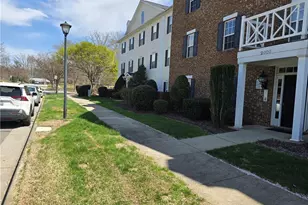 2207 Lambeth Farm Ln, Kernersville, NC 27284 - Photo 3