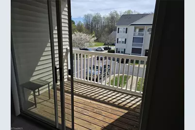 2207 Lambeth Farm Lane, Kernersville, NC 27284 - Photo 9