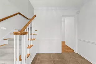 1008 Canonero Dr, Greensboro, NC 27410 - Photo 3