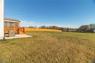 4217 Barrow Farm Rd, Kernersville, NC 27284 - Photo 35