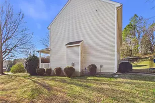 107 Farriers Ln, Jamestown, NC 27282 - Photo 5