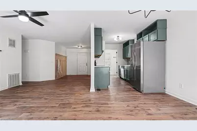 224 Friendly Avenue, High Point, NC 27260 - Photo 7