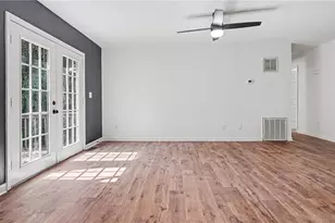 224 Friendly Ave, High Point, NC 27260 - Photo 5