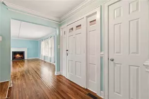 201 Stone St, Thomasville, NC 27360 - Photo 9