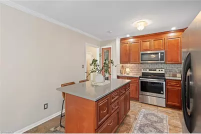 6005 Hunters Ridge Court, Lexington, NC 27295 - Photo 13