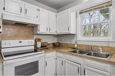 997 Robbins Circle, Lexington, NC 27292 - Photo 13