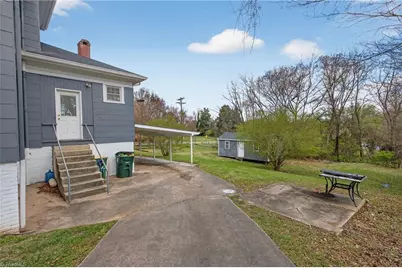 214 N Henry Street, Stoneville, NC 27048 - Photo 43