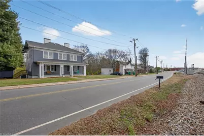 214 N Henry Street, Stoneville, NC 27048 - Photo 5