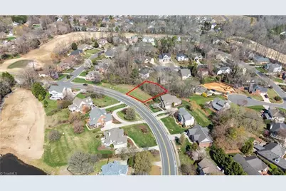 706 Golf House Road E, Whitsett, NC 27377 - Photo 5