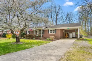 316 Crestview Dr, Thomasville, NC 27360 - Photo 3