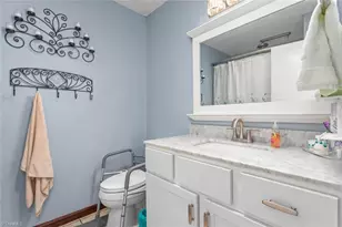 316 Crestview Dr, Thomasville, NC 27360 - Photo 17